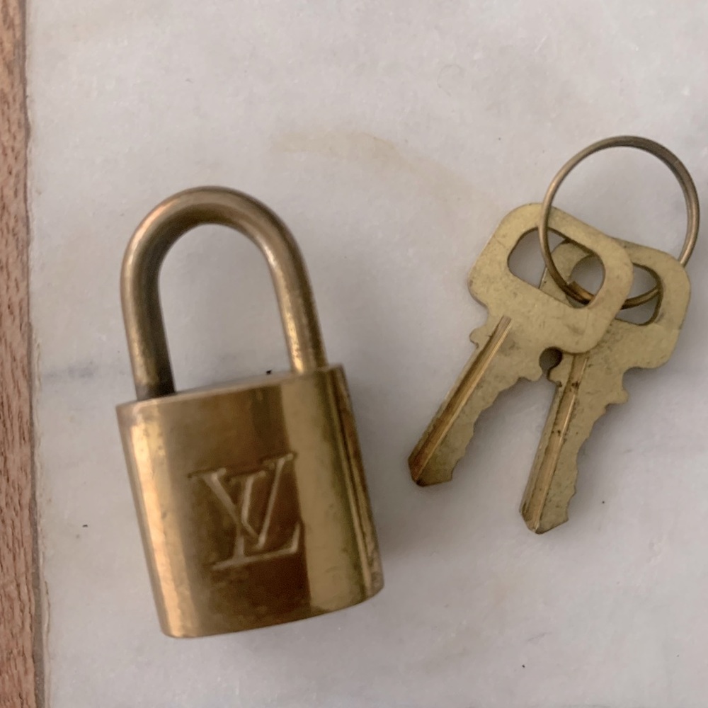 Authentic Louis Vuitton padlock and keys